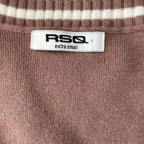 RSQ (from Tilly’s) Light Brown Cropped Sweater Vest - Picture 3 of 3
